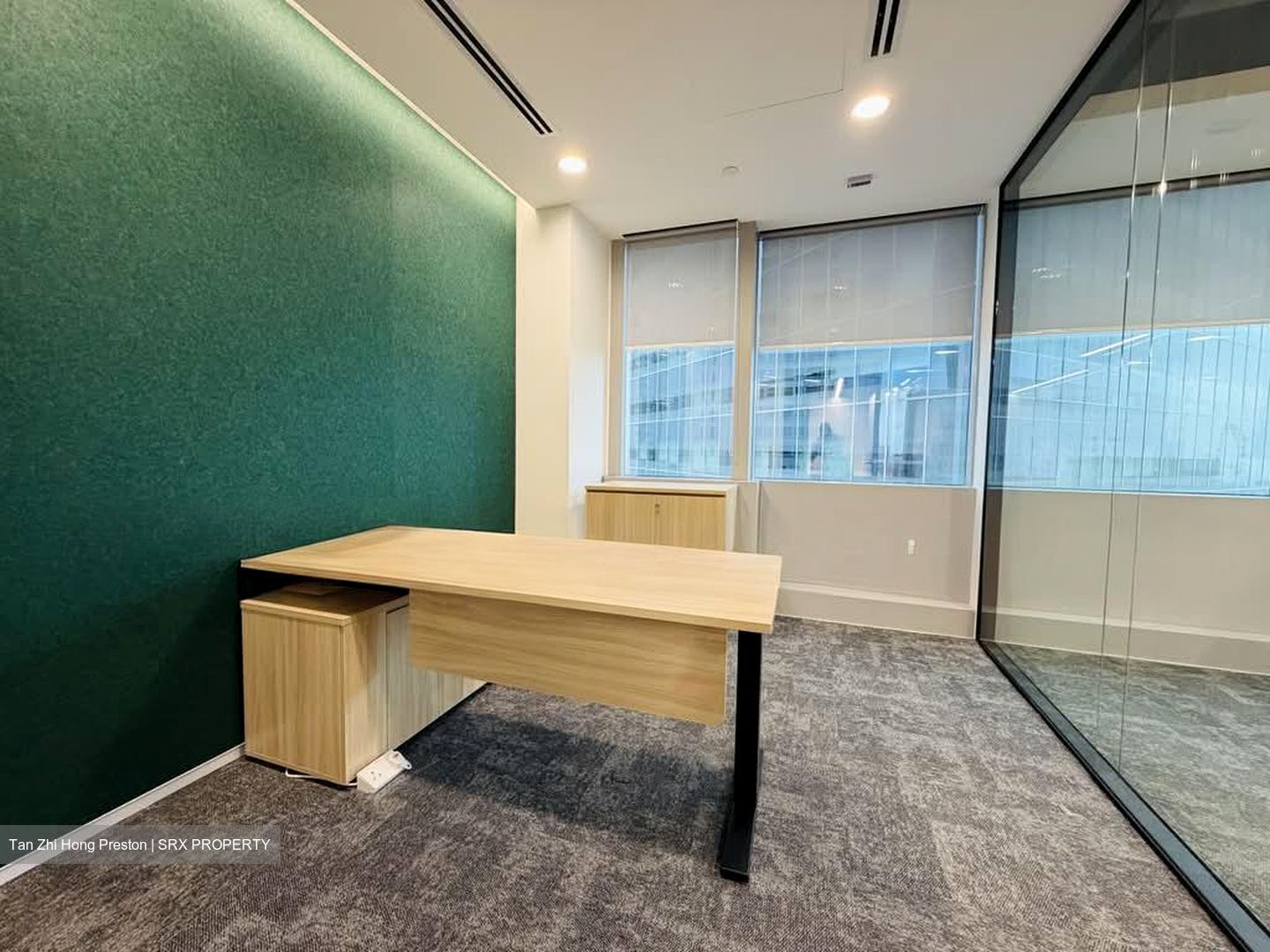 Chevron House (D1), Office #588635711